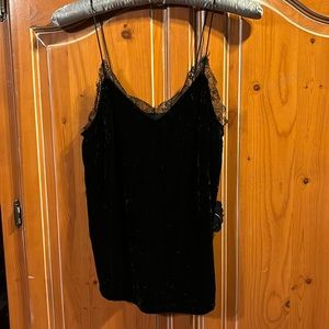 Kimchi Blue Crushed Velvet Black Cami  size - medium